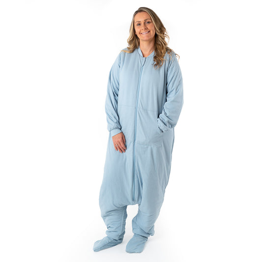 Saco de dormir con pies y suelas antideslizantes para adultos 2.5 TOG_Azul Hielo_foto de ejemplo_1188